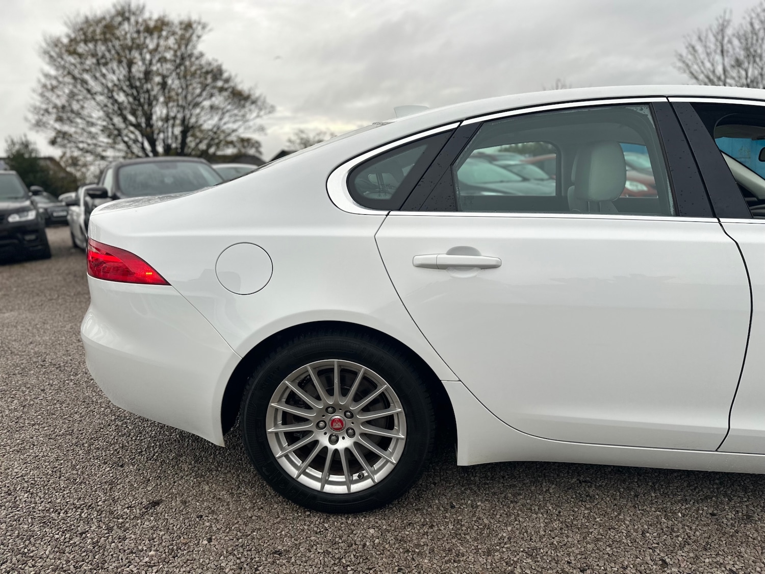 Used Jaguar XF 2016 for sale - 76533652: Photo 32