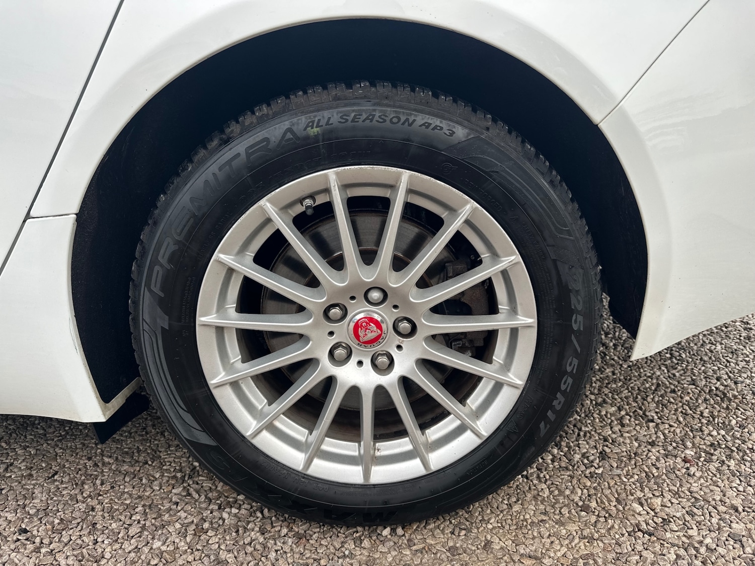 Used Jaguar XF 2016 for sale - 76533652: Photo 42