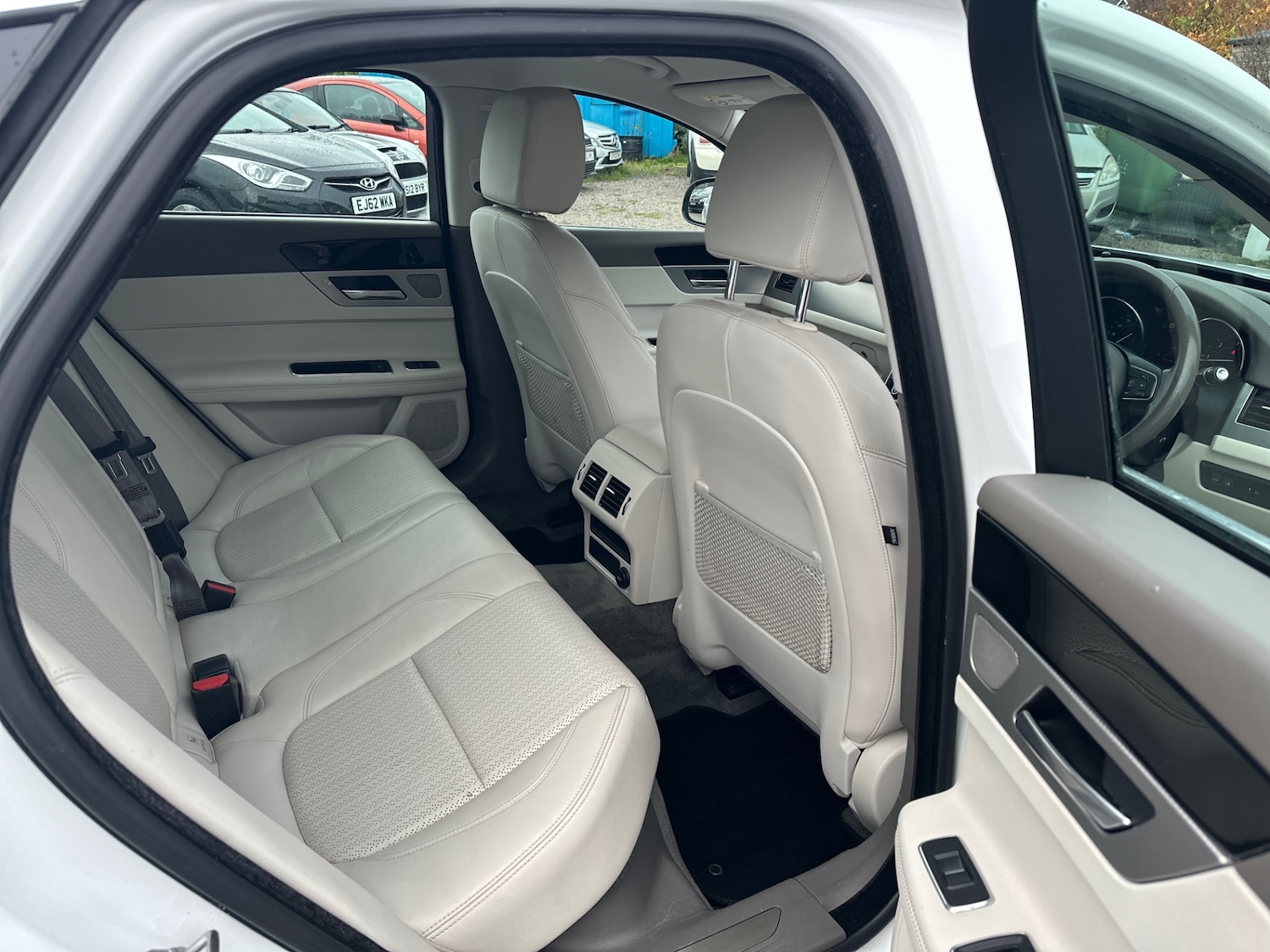 Used Jaguar XF 2016 for sale - 76533652: Photo 50