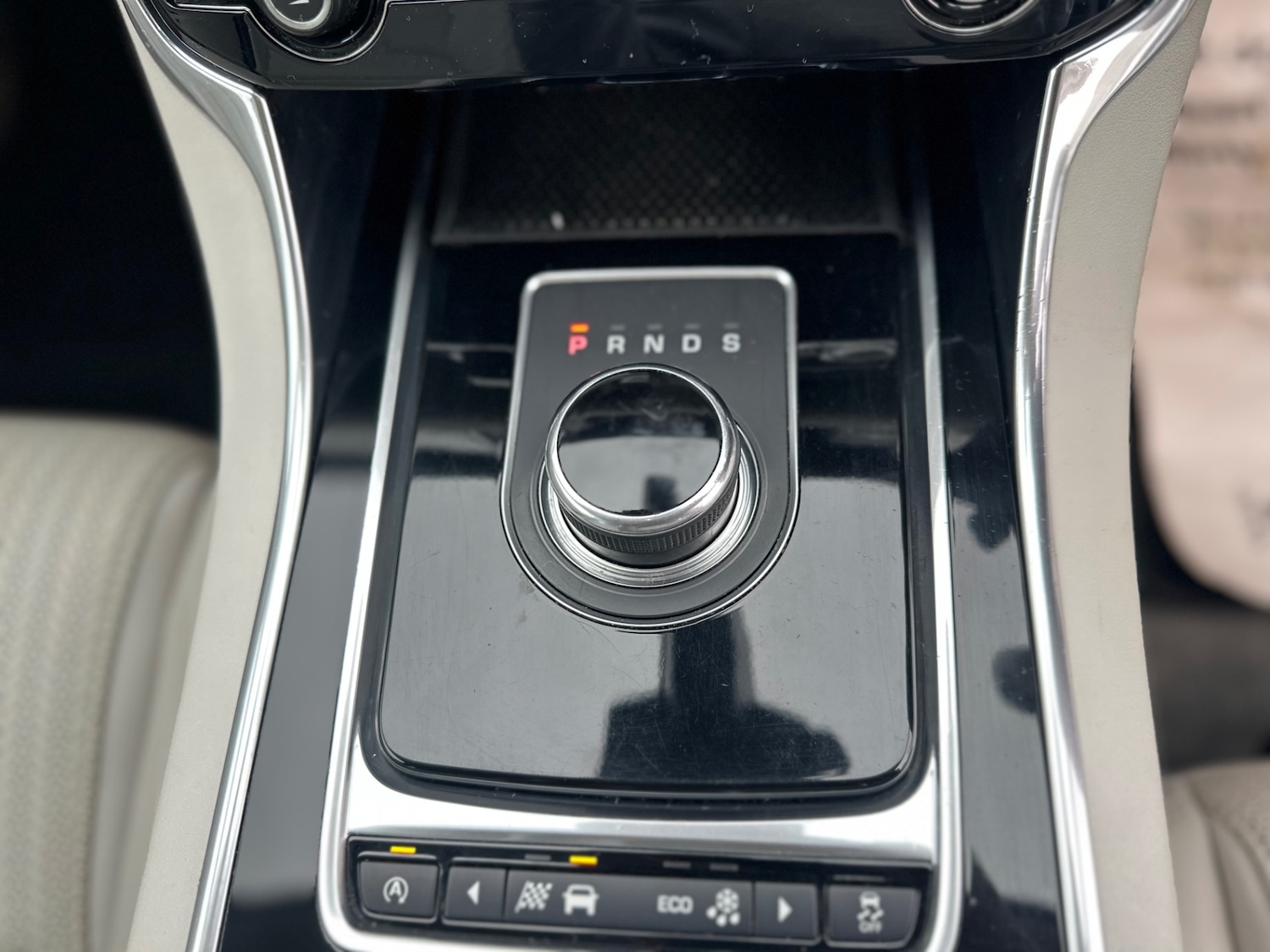 Used Jaguar XF 2016 for sale - 76533652: Photo 56