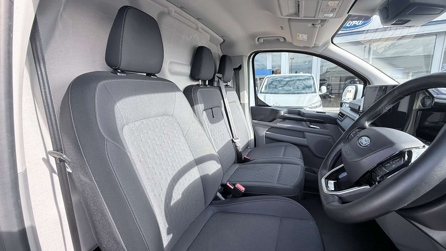 Used Ford Transit Custom 2024 for sale - 76329215: Photo 20