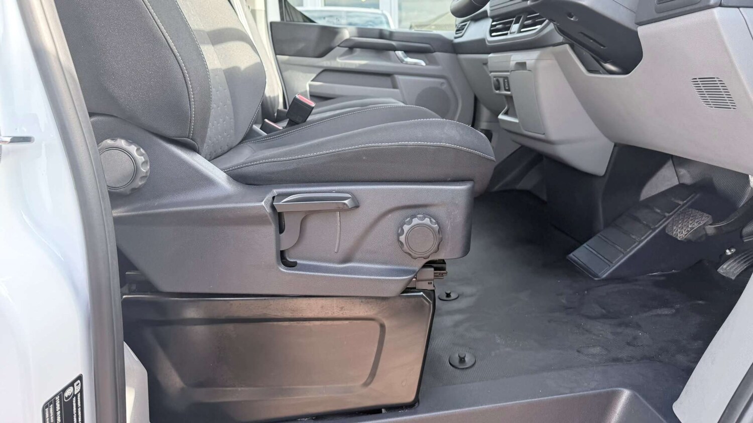 Used Ford Transit Custom 2024 for sale - 76329215: Photo 21