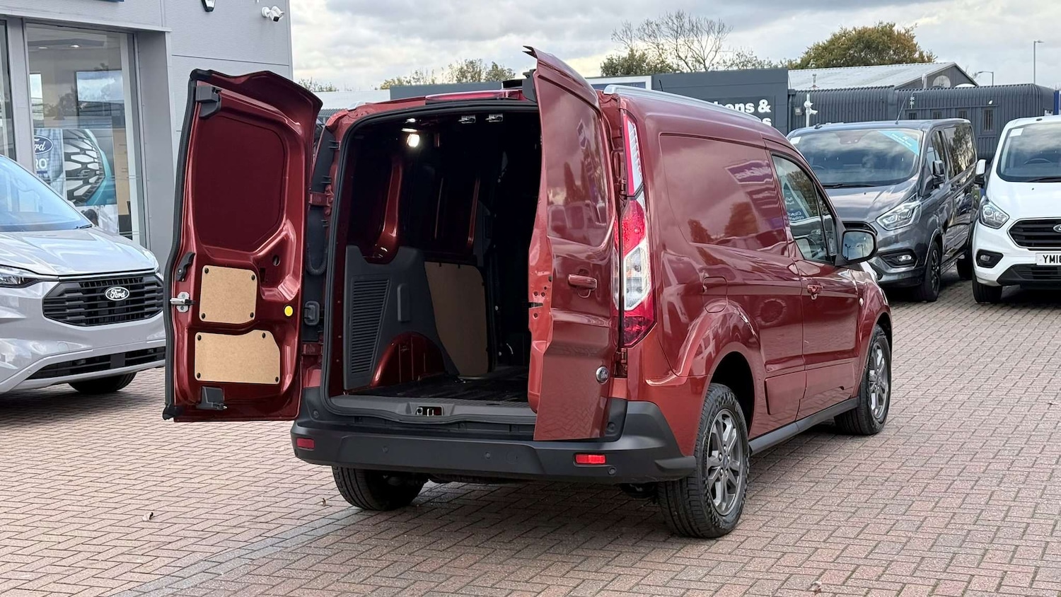 Used Ford Transit Connect 2022 for sale - 76362666: Photo 11
