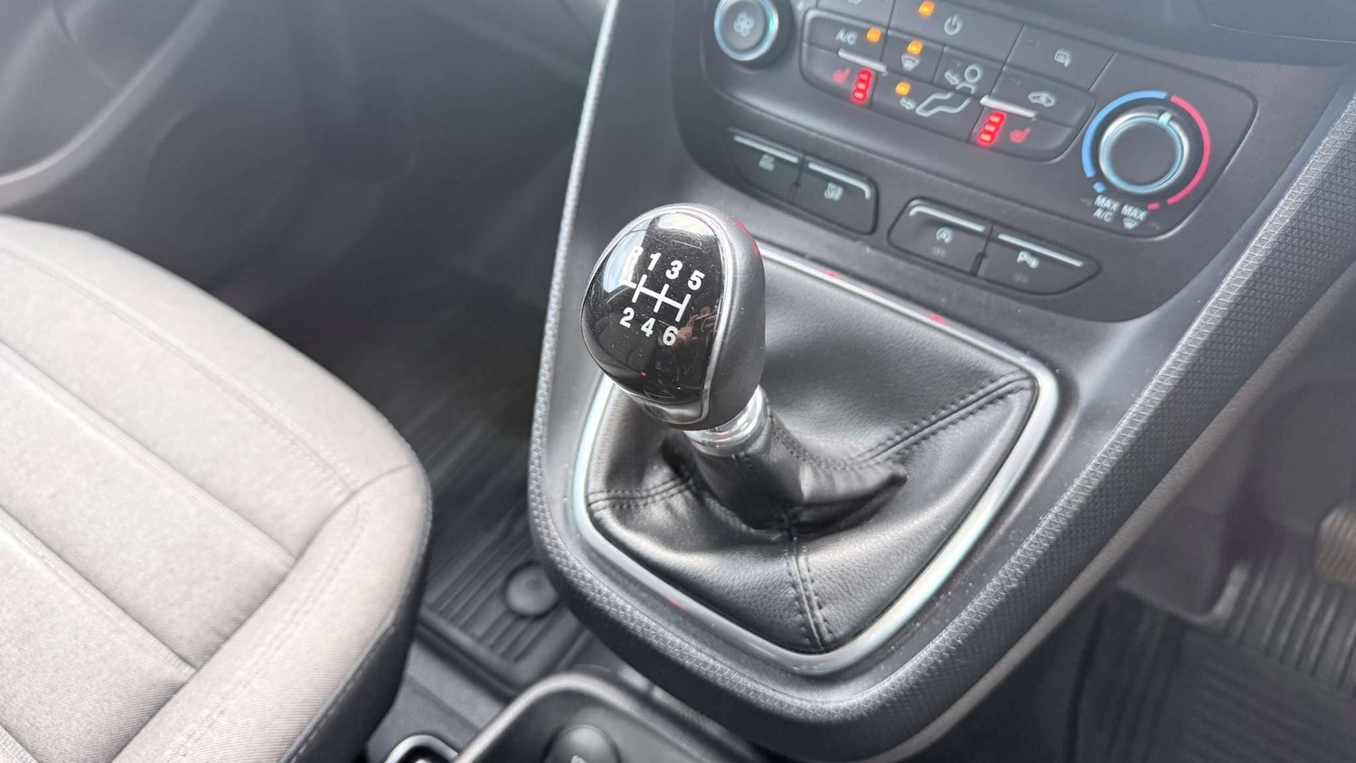Used Ford Transit Connect 2022 for sale - 76362666: Photo 29