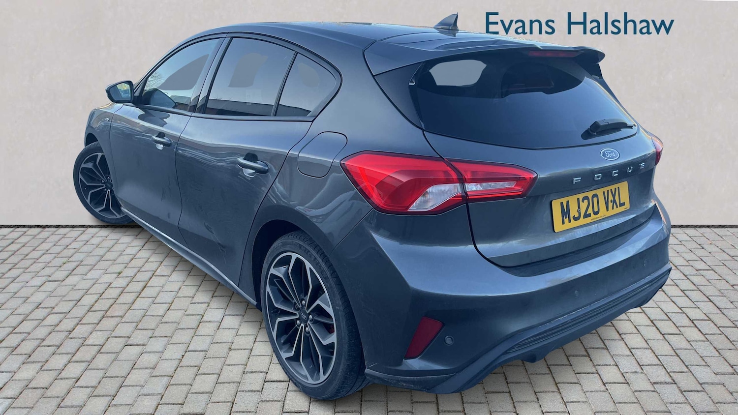 Used Ford Focus 2020 for sale - 76761127: Photo 2