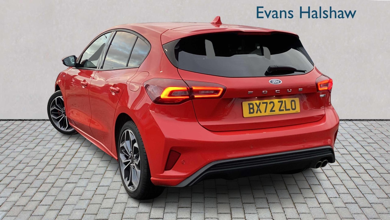 Used Ford Focus 2022 for sale - 76732353: Photo 2