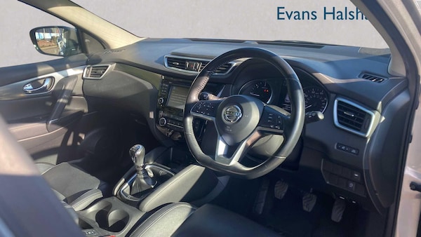 Used Nissan Qashqai 2017 for sale - 76249053: Photo 15