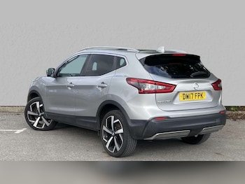 Used Nissan Qashqai 2017 for sale - 76249053: Photo 2