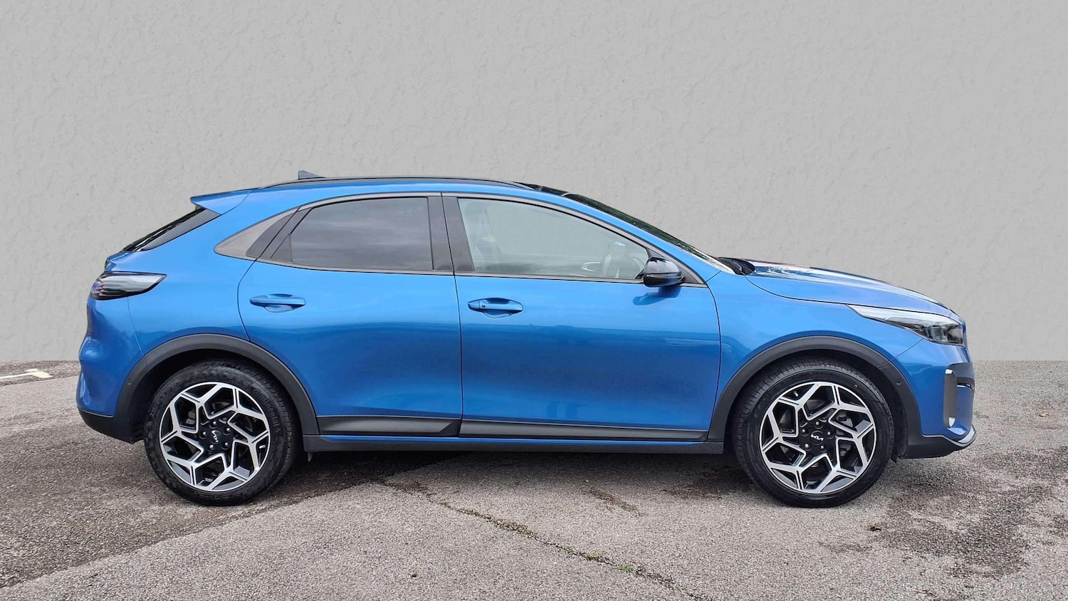 Used Kia XCeed 2023 for sale - 76075405: Photo 8