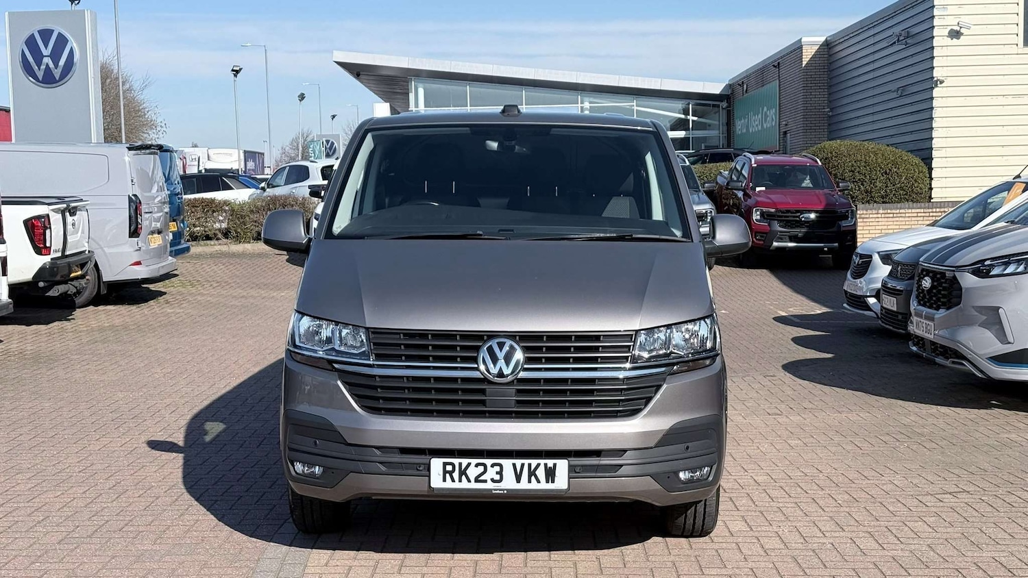 Used Volkswagen Transporter 2023 for sale - 77961176: Photo 2