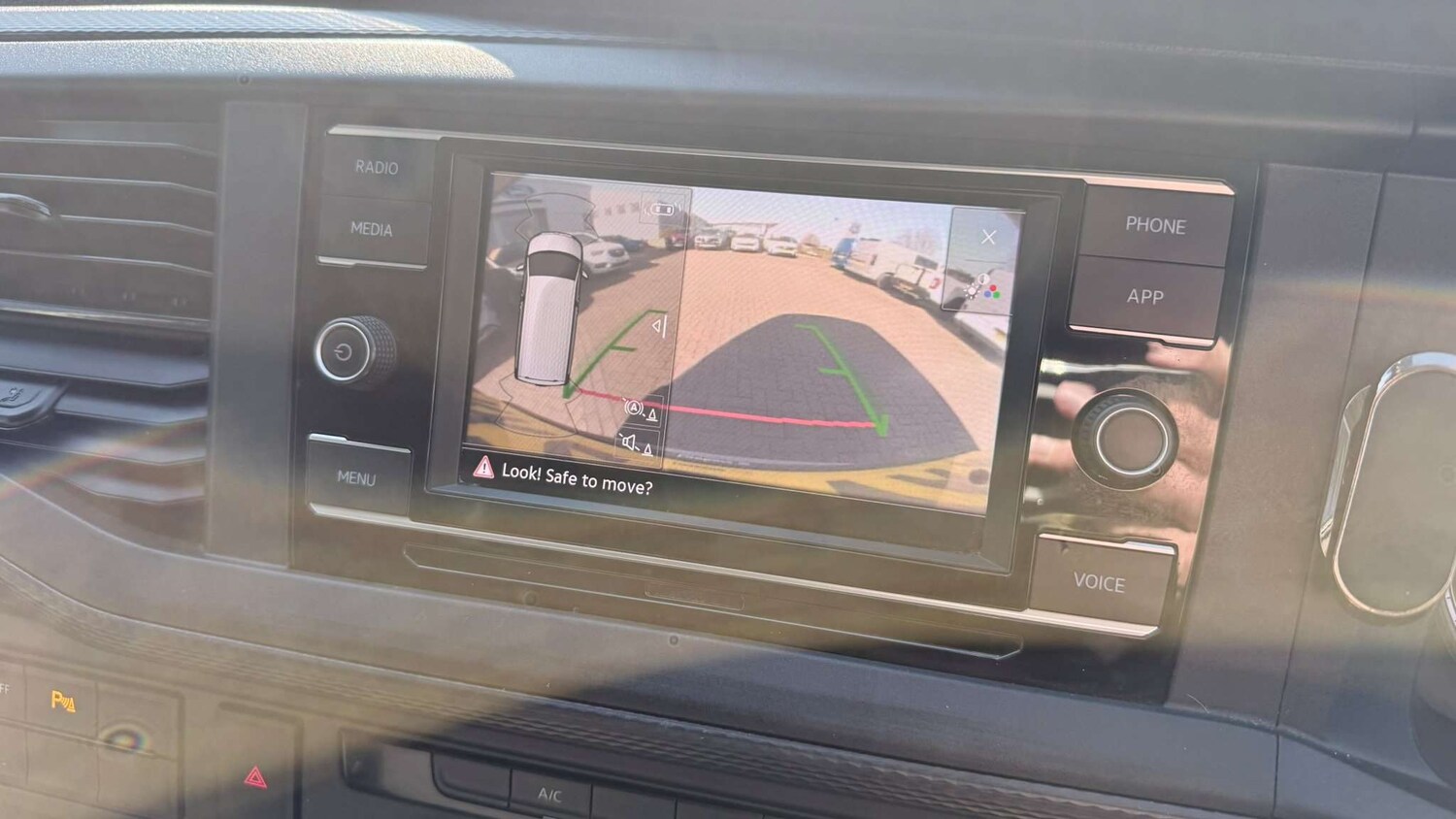 Used Volkswagen Transporter 2023 for sale - 77961176: Photo 26