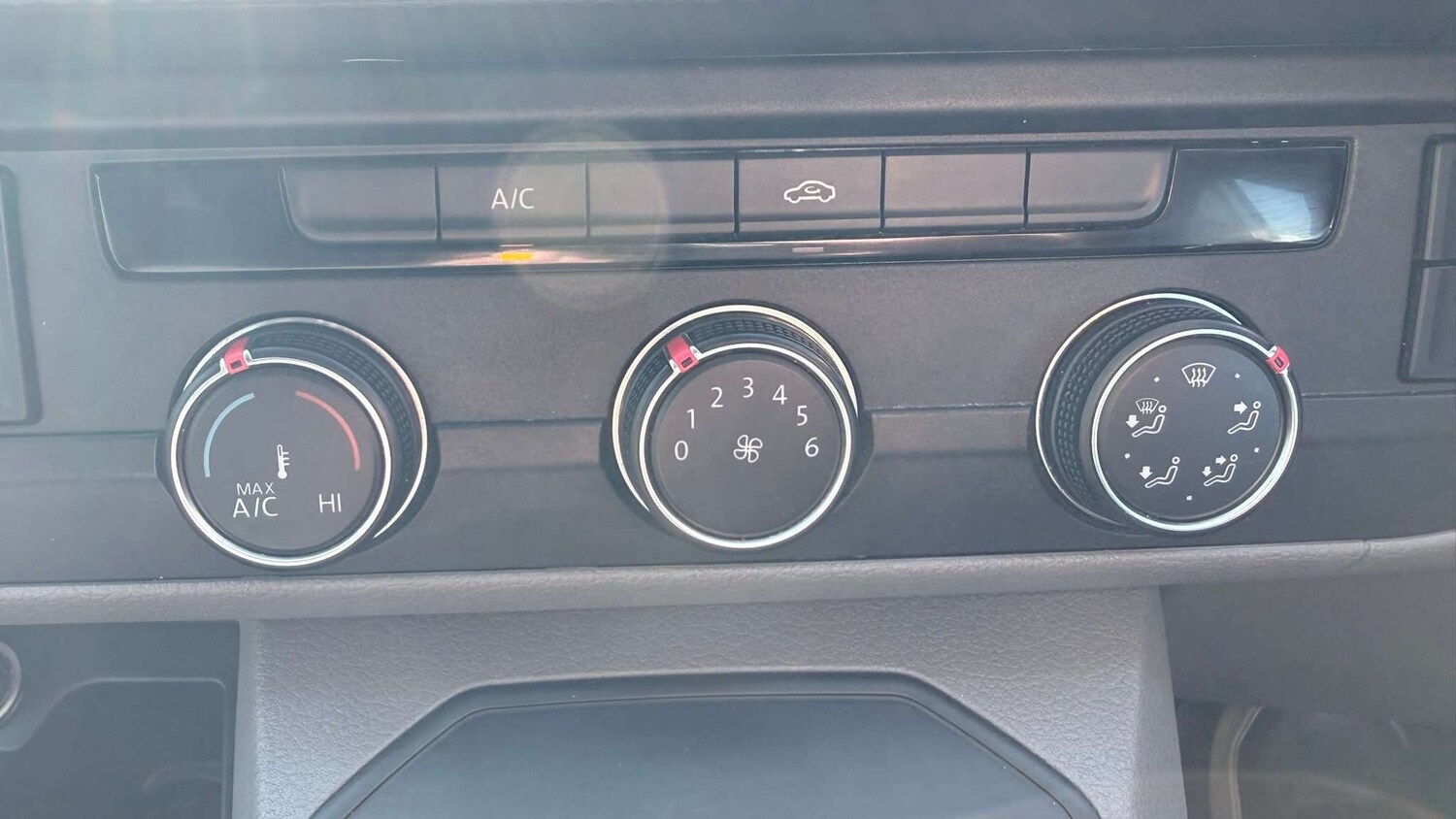 Used Volkswagen Transporter 2023 for sale - 77961176: Photo 29