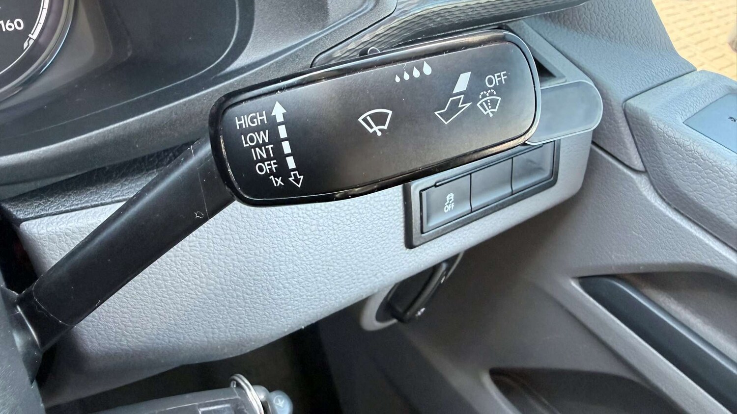 Used Volkswagen Transporter 2023 for sale - 77961176: Photo 32