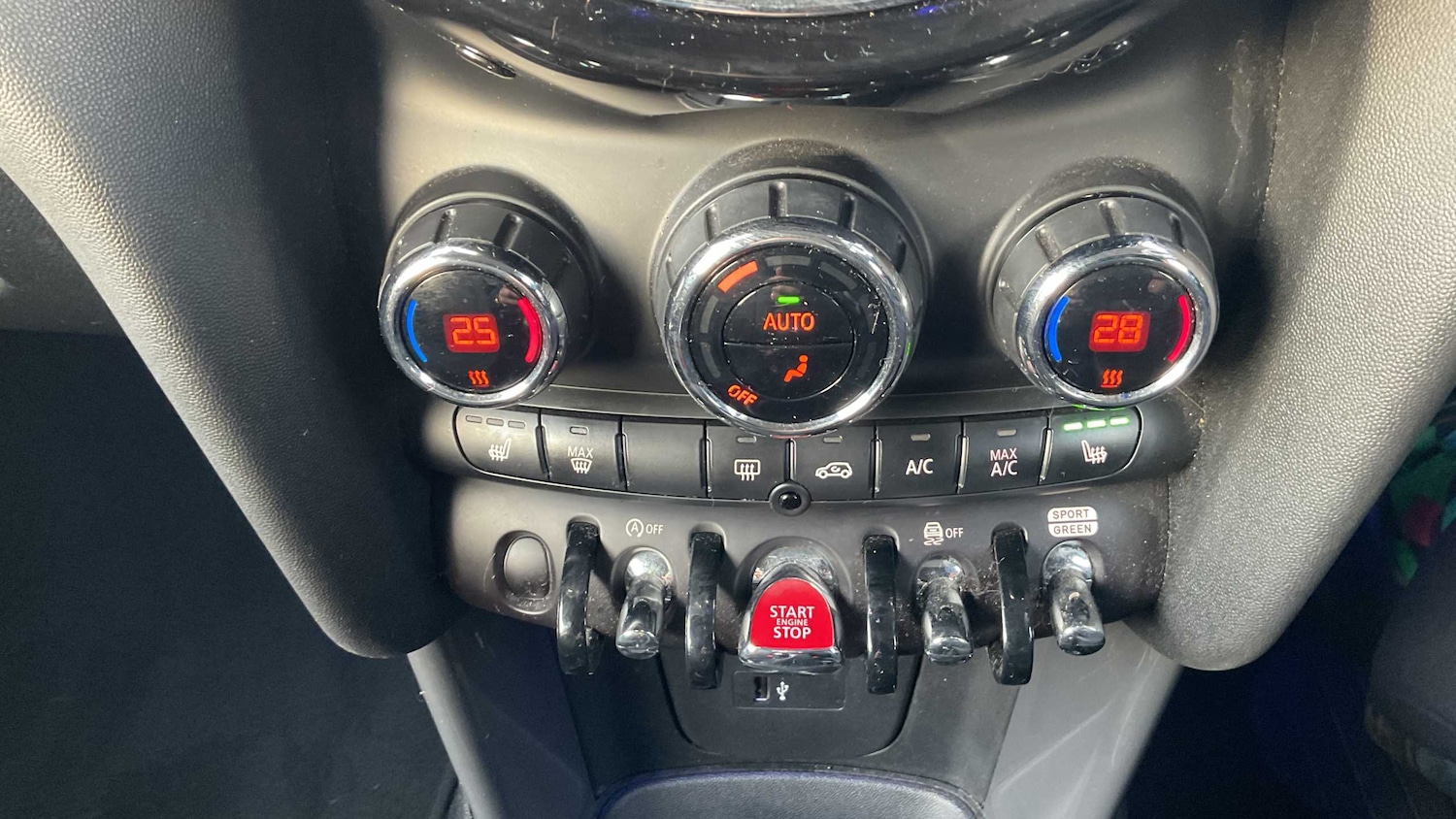 Used MINI Hatch 2020 for sale - 76648792: Photo 17