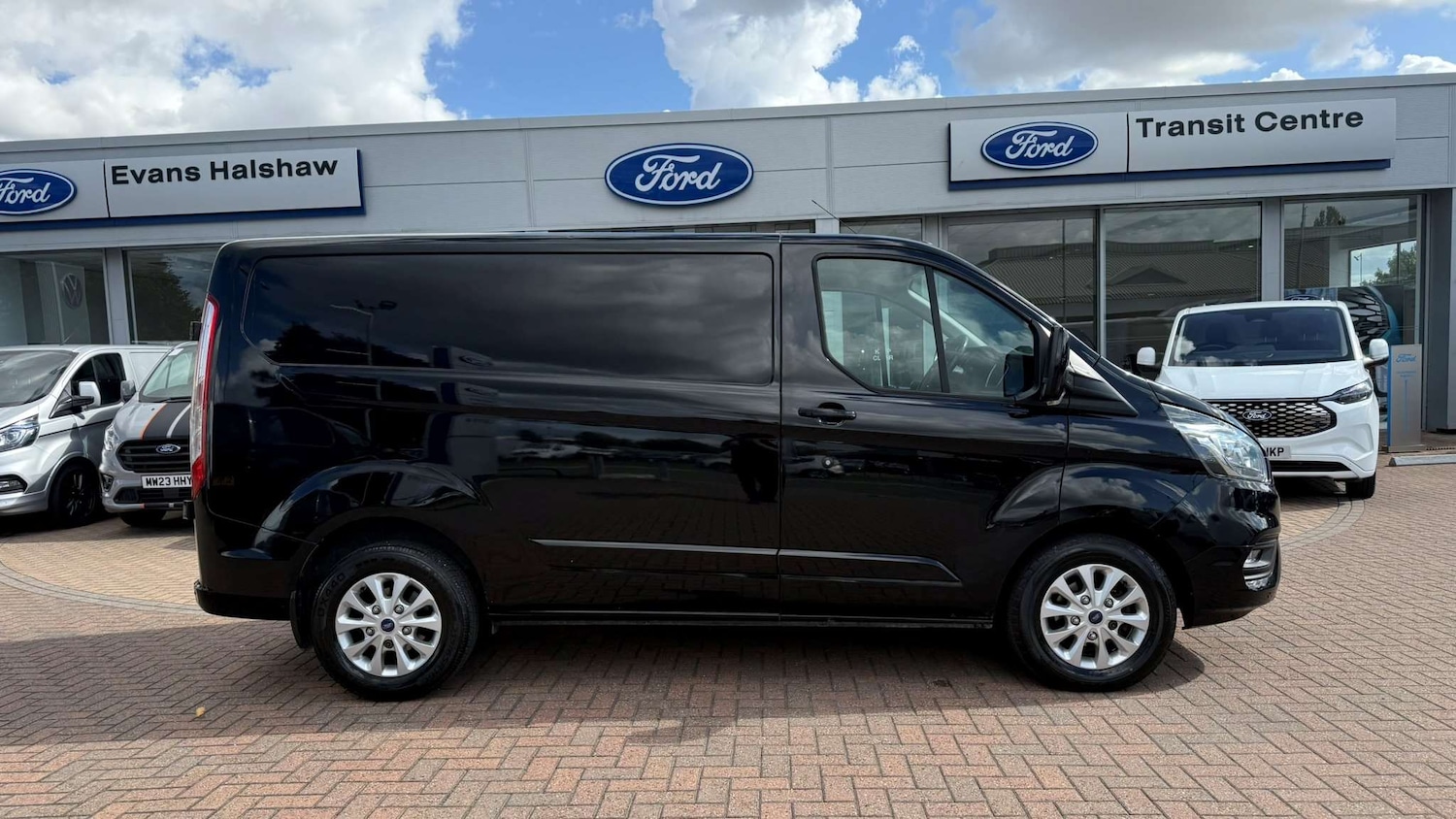 Used Ford Transit Custom 2018 for sale - 76411310: Photo 11
