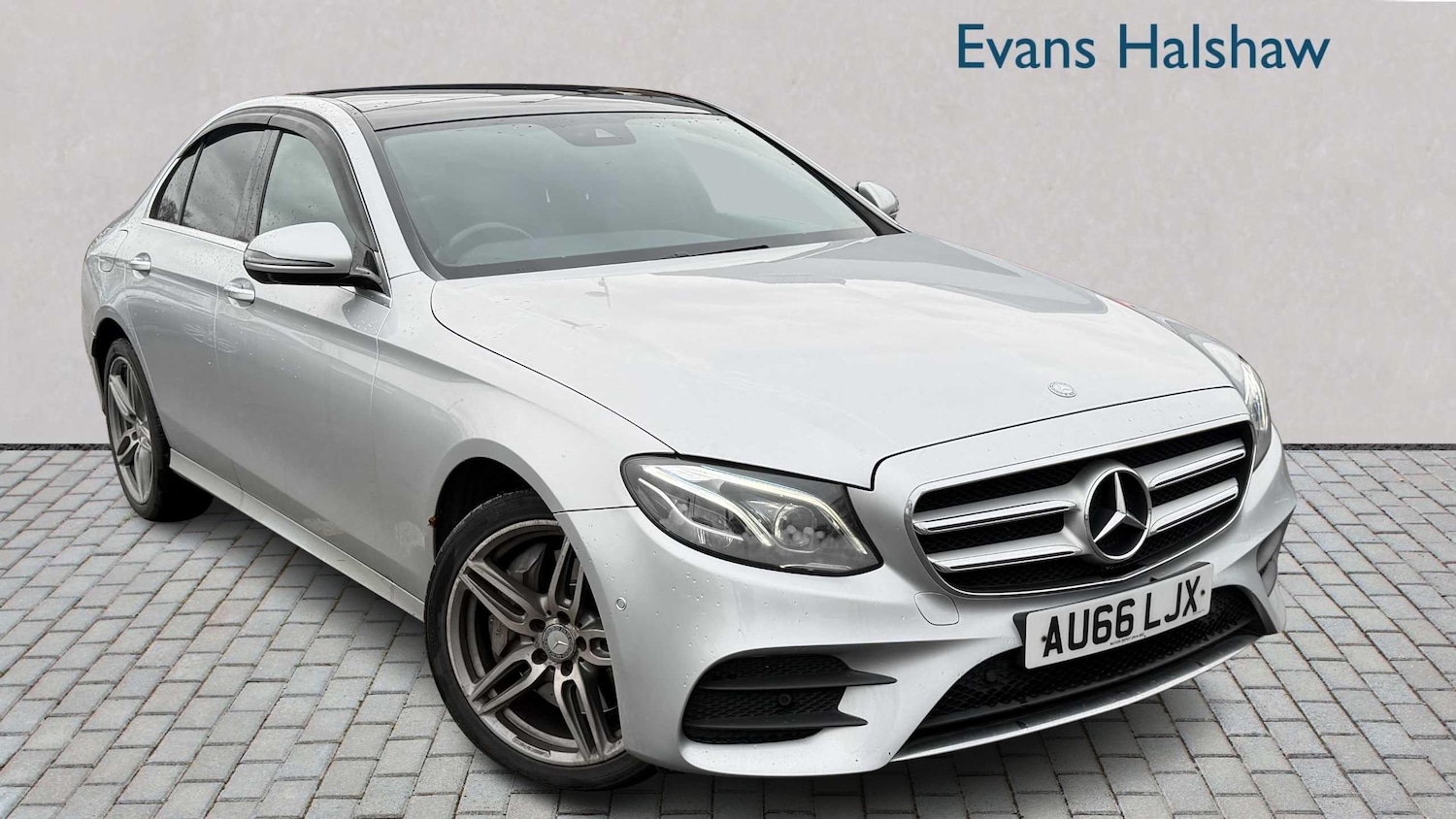Used Mercedes-Benz E Class 2016 for sale - 76967910: Photo 1