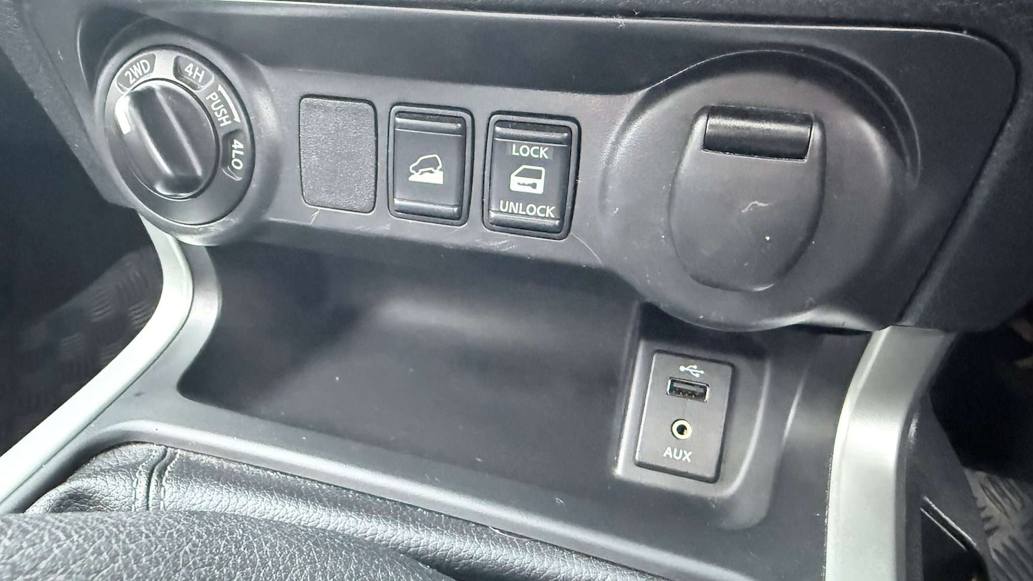 Used Nissan Navara 2017 for sale - 76967885: Photo 31