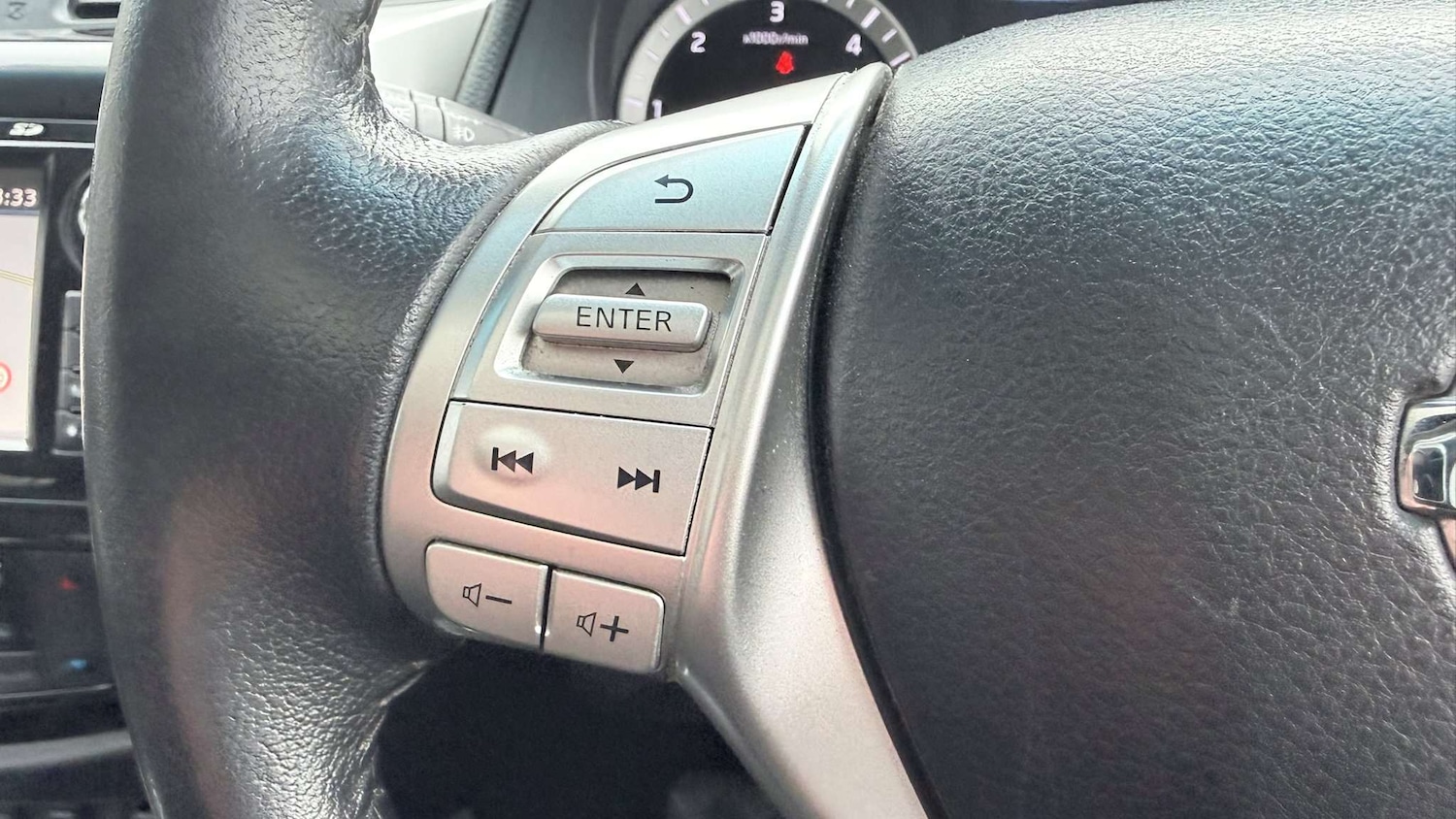 Used Nissan Navara 2017 for sale - 76967885: Photo 35