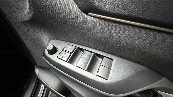 Used Toyota Yaris Cross 2022 for sale - 75317648: Photo 14