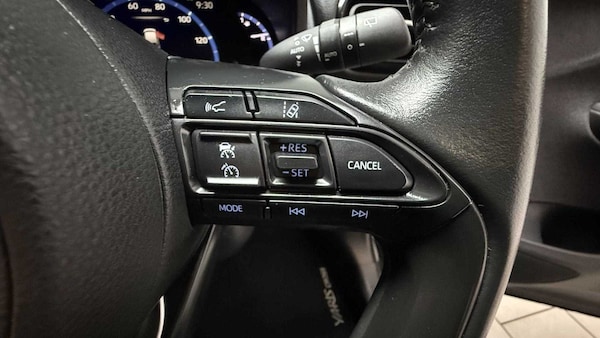 Used Toyota Yaris Cross 2022 for sale - 75317648: Photo 17
