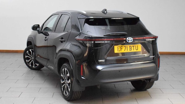 Used Toyota Yaris Cross 2022 for sale - 75317648: Photo 2