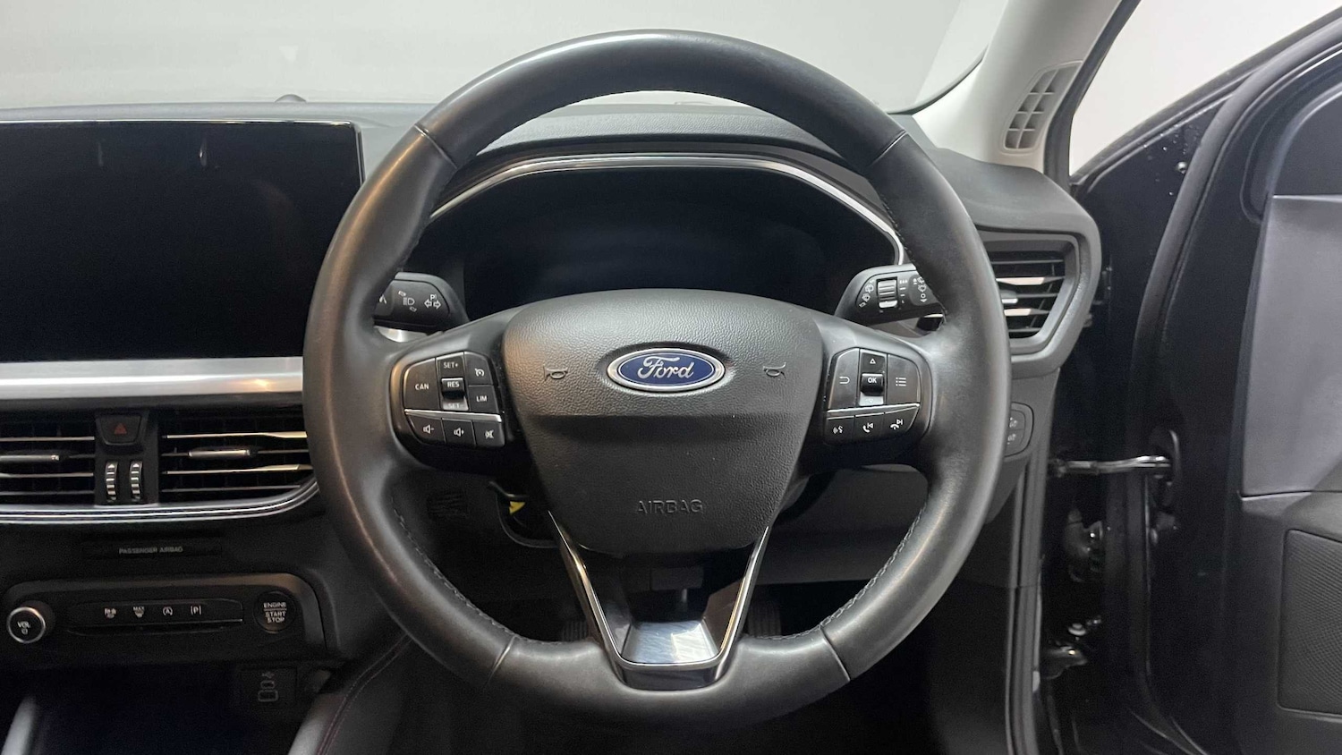 Used Ford Focus 2023 for sale - 75944300: Photo 17