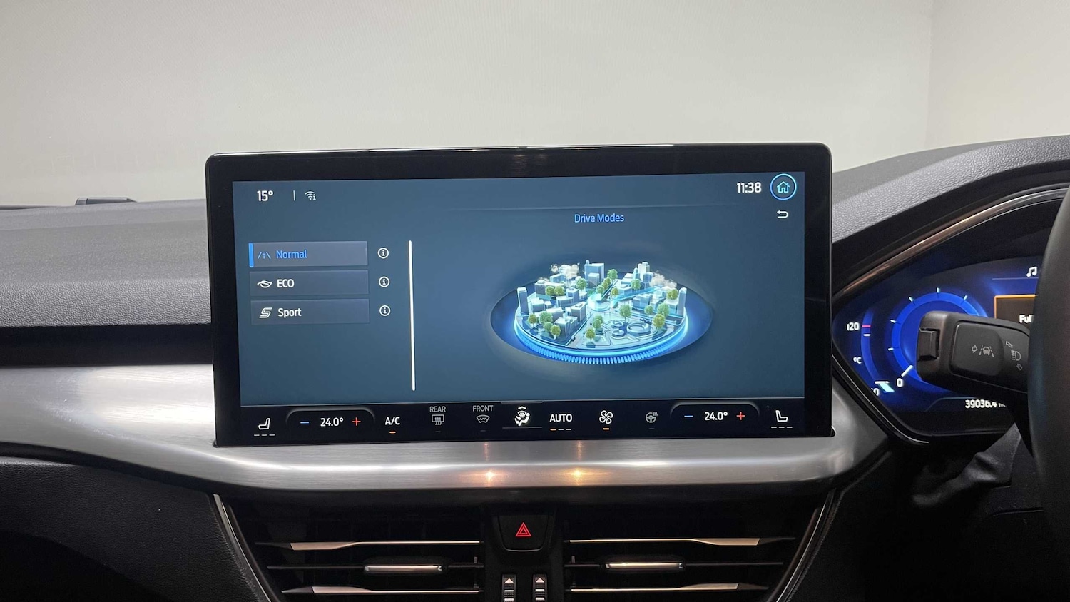 Used Ford Focus 2023 for sale - 75944300: Photo 25