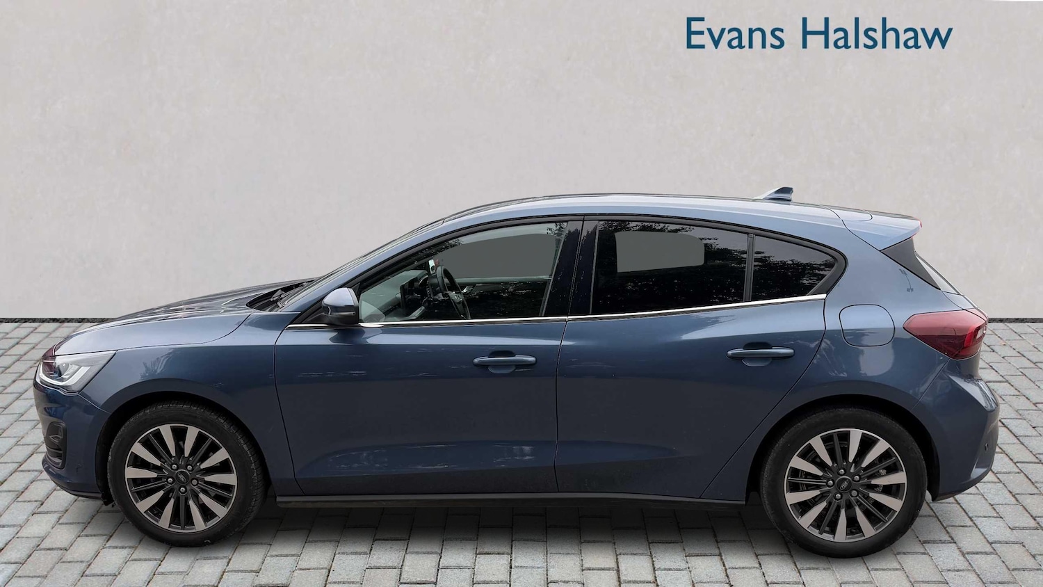 Used Ford Focus 2023 for sale - 76319083: Photo 3