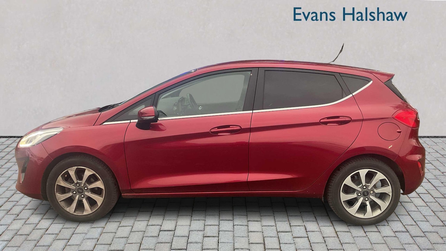 Used Ford Fiesta 2017 for sale - 77316440: Photo 3