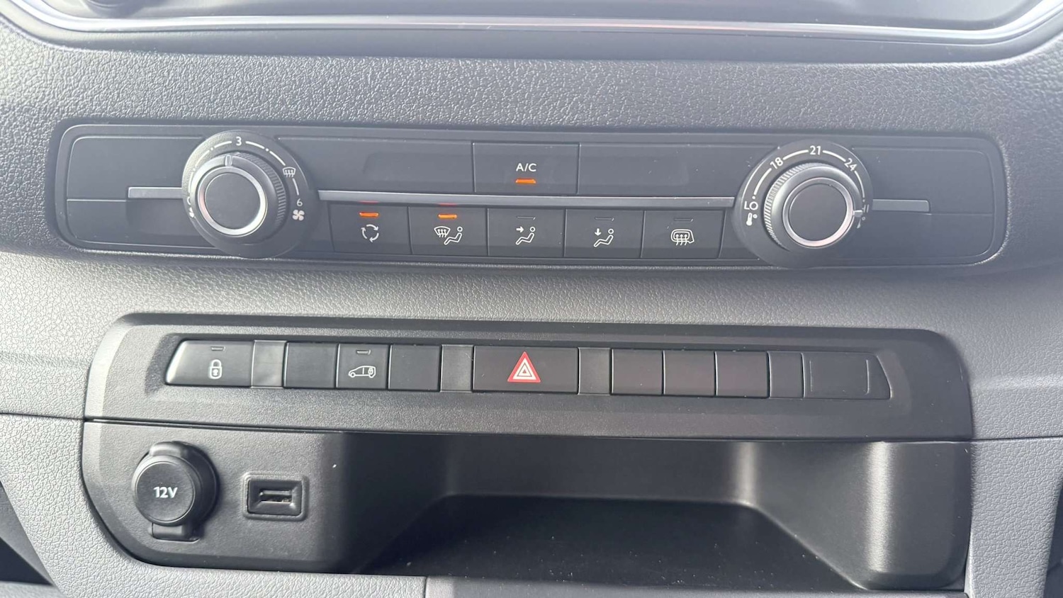 Used Vauxhall Vivaro 2022 for sale - 77219536: Photo 29