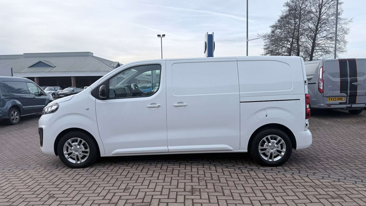 Used Vauxhall Vivaro 2022 for sale - 77219536: Photo 4