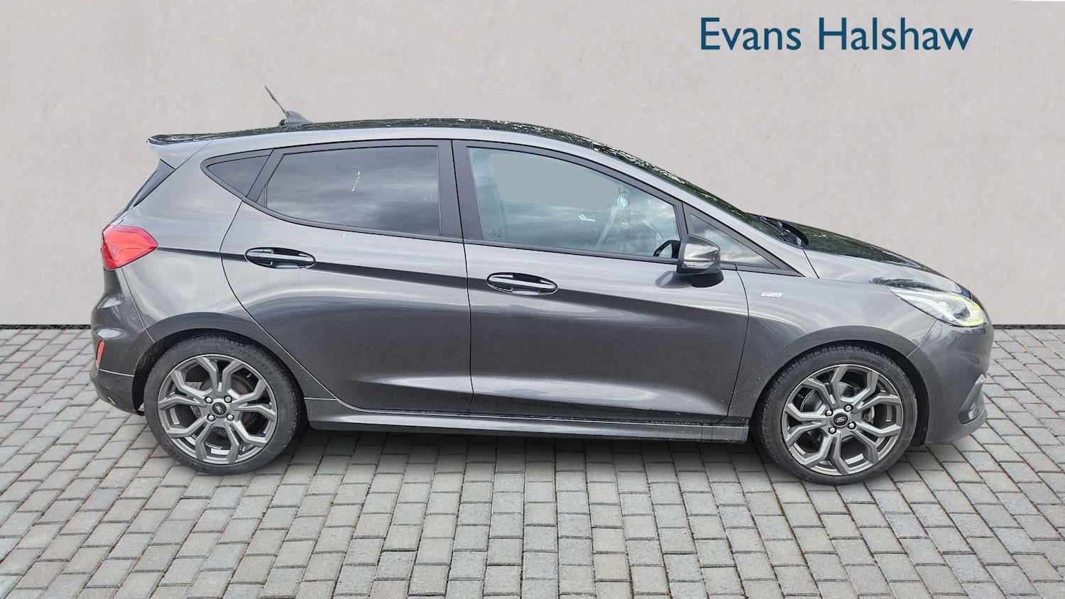 Used Ford Fiesta 2020 for sale - 76460105: Photo 3