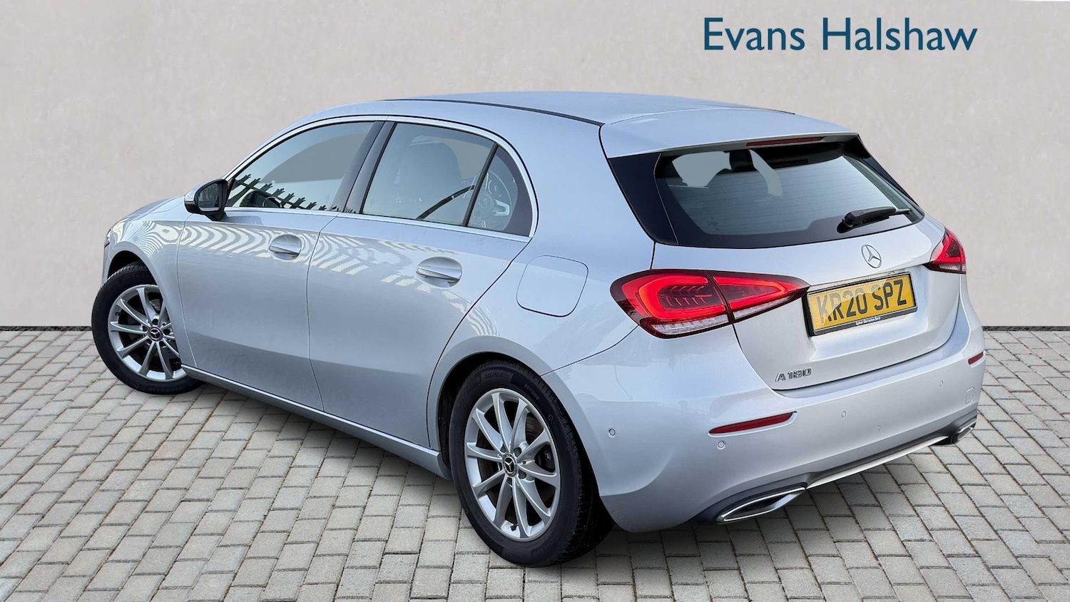 Used Mercedes-Benz A-Class 2020 for sale - 76804806: Photo 2