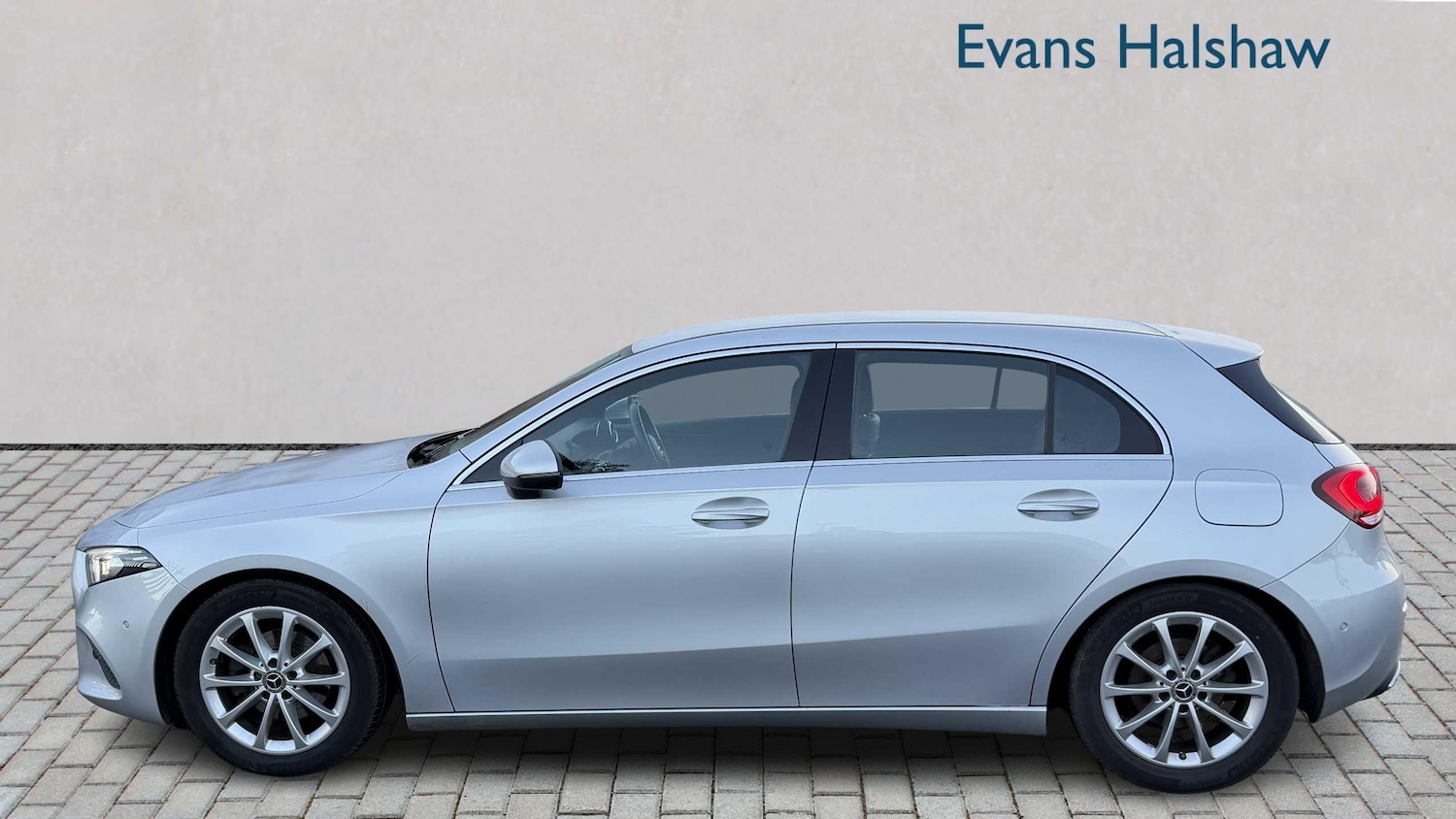 Used Mercedes-Benz A-Class 2020 for sale - 76804806: Photo 3