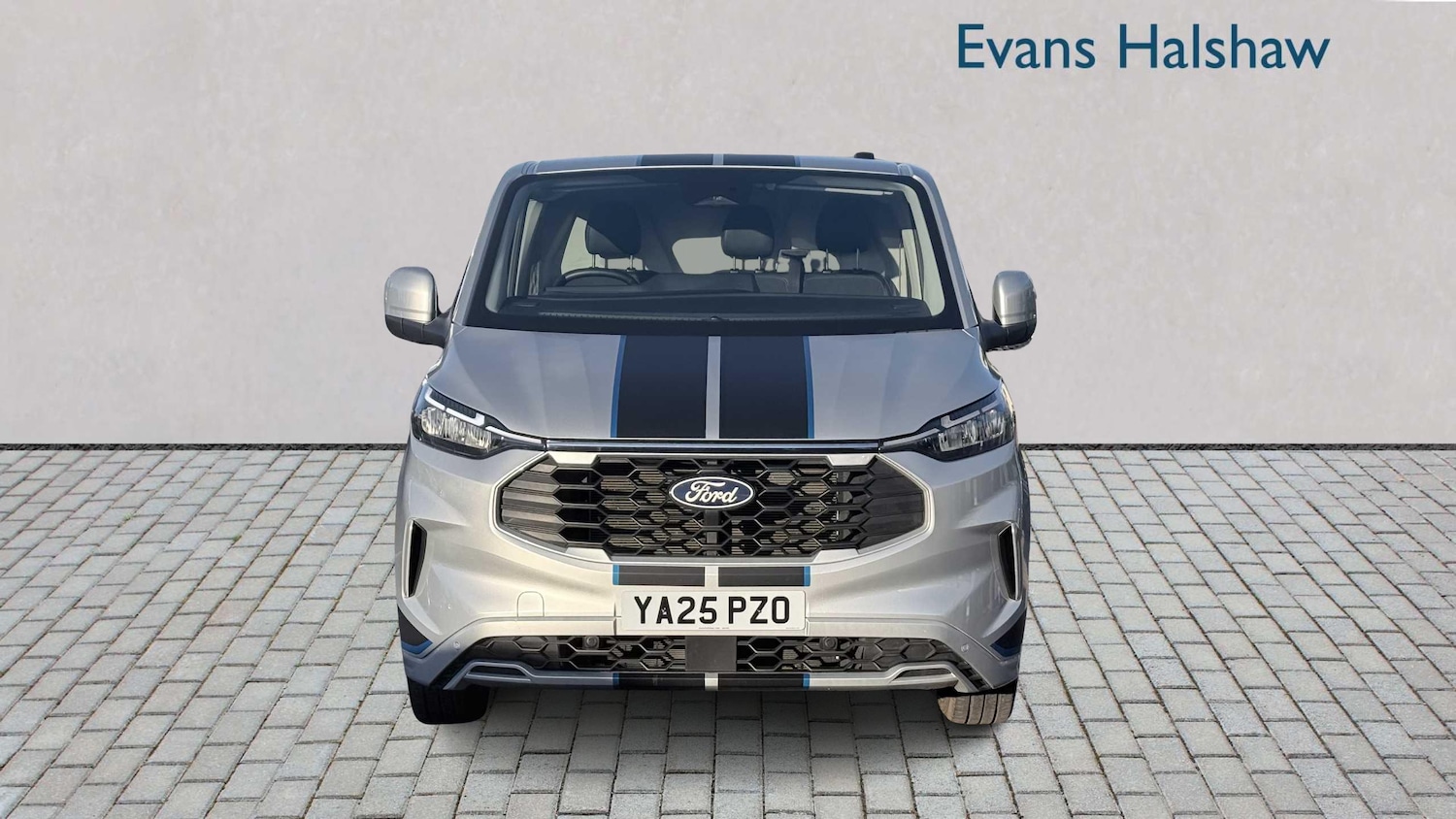 Used Ford Transit Custom 2025 for sale - 76827658: Photo 2