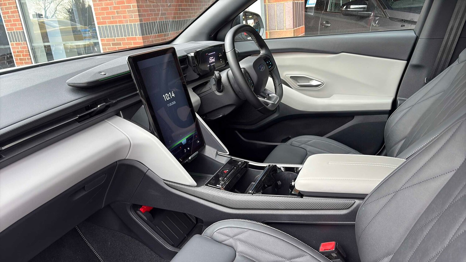 Used Ford Explorer 2025 for sale - 77842240: Photo 13