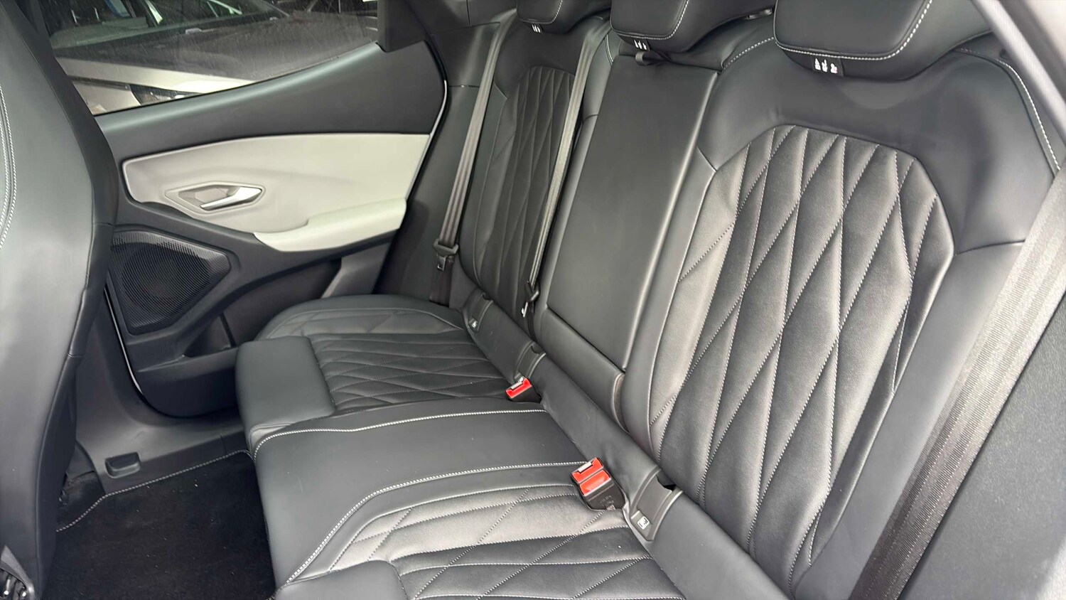 Used Ford Explorer 2025 for sale - 77842240: Photo 14