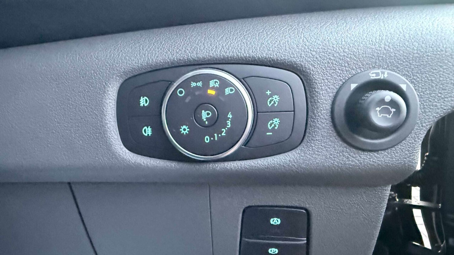 Used Ford Transit 2025 for sale - 76401393: Photo 21