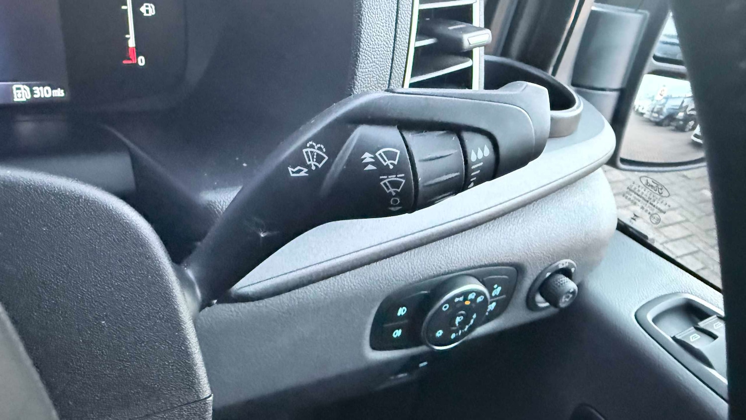 Used Ford Transit 2025 for sale - 76401393: Photo 32