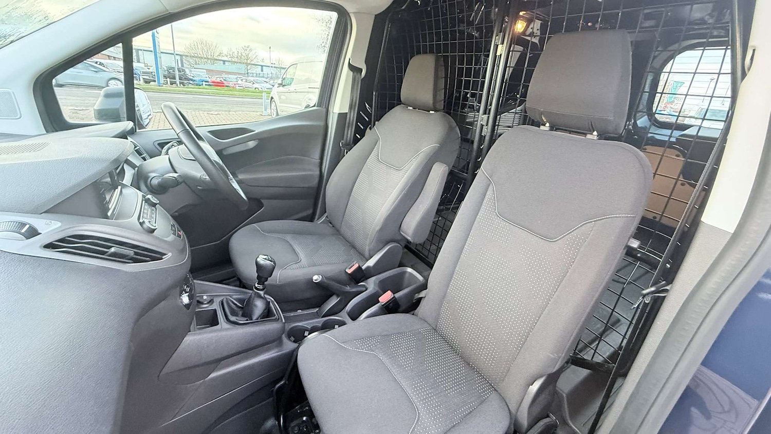 Used Ford Transit Courier 2020 for sale - 77093375: Photo 16