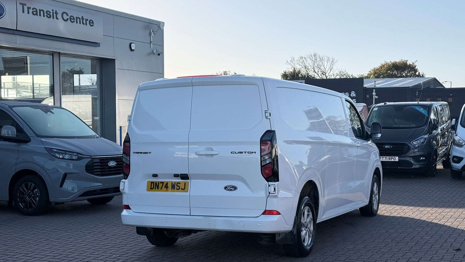 Used Ford Transit Custom 2024 for sale - 76329307: Photo 6