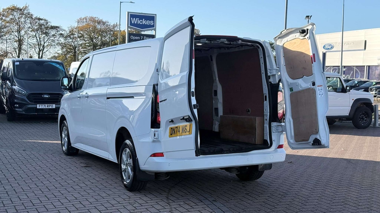 Used Ford Transit Custom 2024 for sale - 76329307: Photo 8