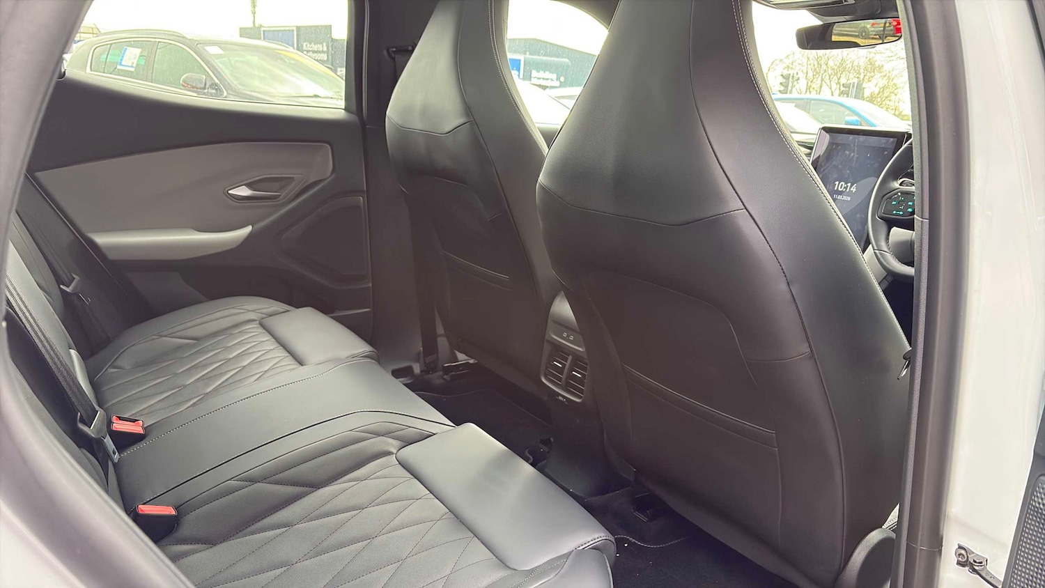 Used Ford Explorer 2025 for sale - 78104152: Photo 12