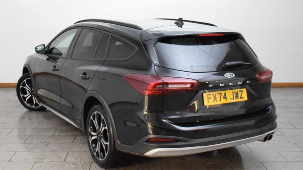 Used Ford Focus 2024 for sale - 75710899: Photo 2