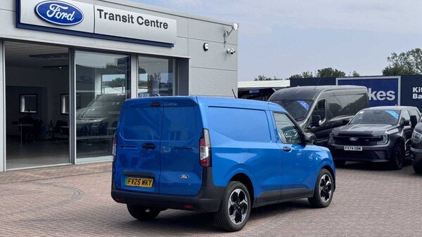 Used Ford Transit Courier 2025 for sale - 76272133: Photo 8