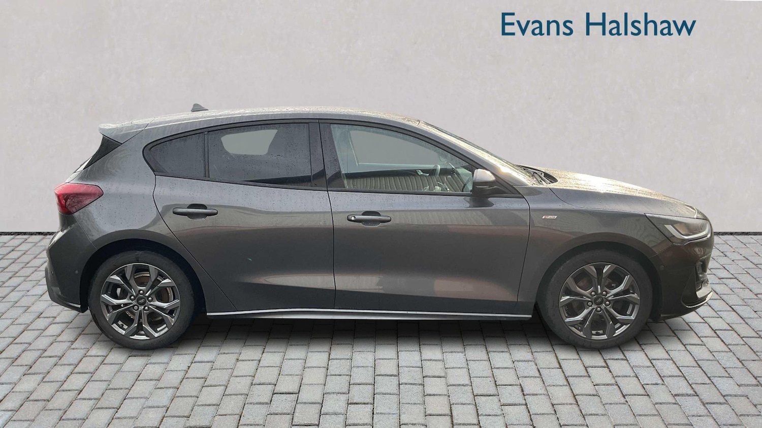 Used Ford Focus 2023 for sale - 77308448: Photo 4