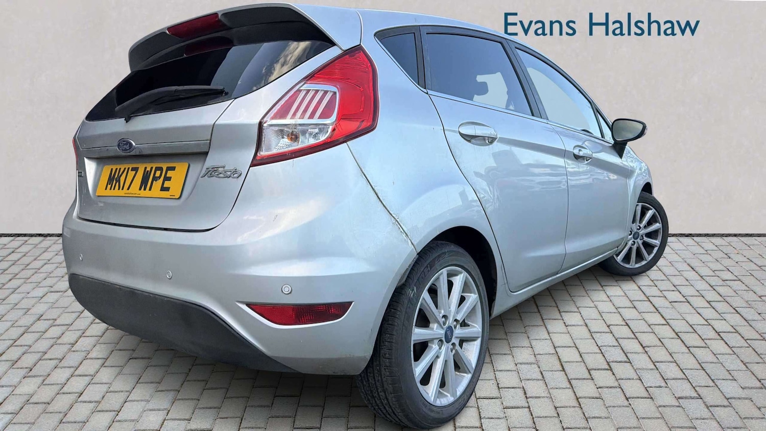 Used Ford Fiesta 2017 for sale - 78063795: Photo 2