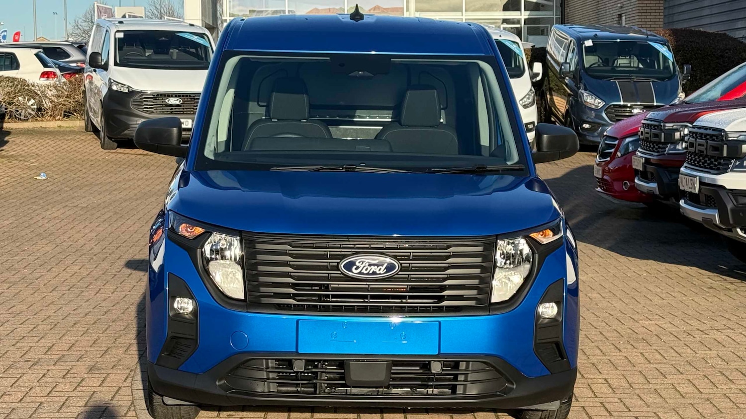 Used Ford Transit Courier for sale - 76842823: Photo 2