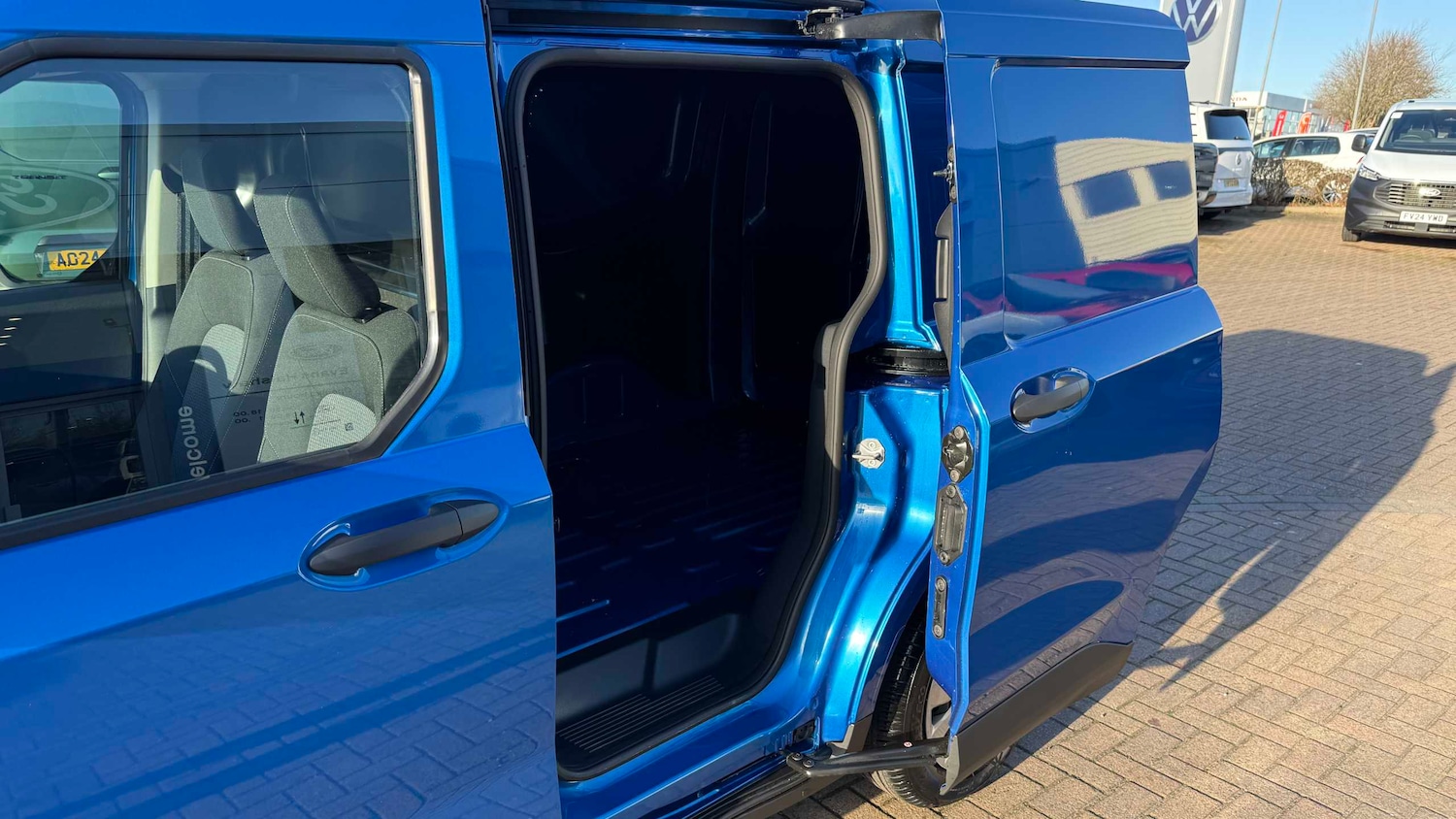 Used Ford Transit Courier for sale - 76842823: Photo 5