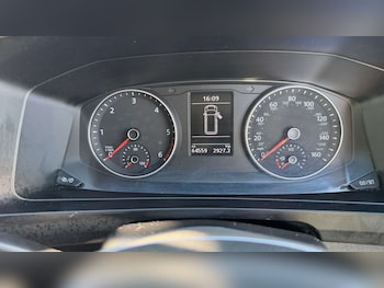 Used Volkswagen Transporter 2018 for sale - 78365576: Photo